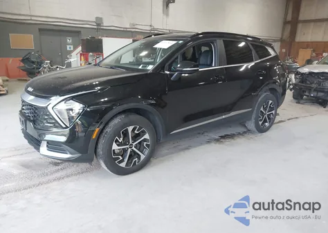 2023 Kia Sportage Hybrid Ex z USA, uszkodzony, nr VIN KNDPVCAG3P7043021